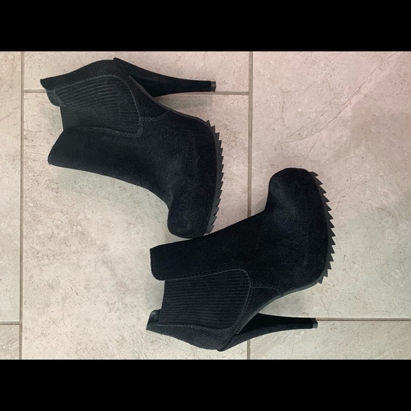 Booties - Picture 4 of 7